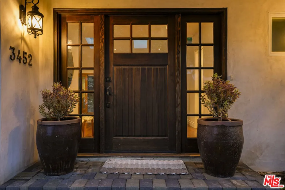 3452 Mandeville Canyon Road Los Angeles, CA 90049