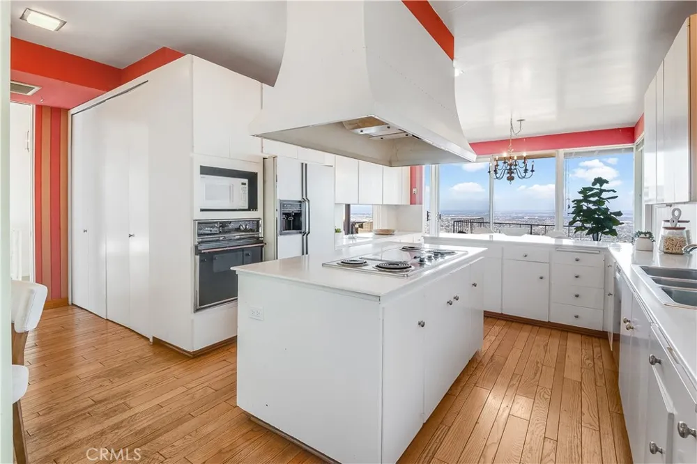 2315 Via Acalones Palos Verdes Estates, CA 90274