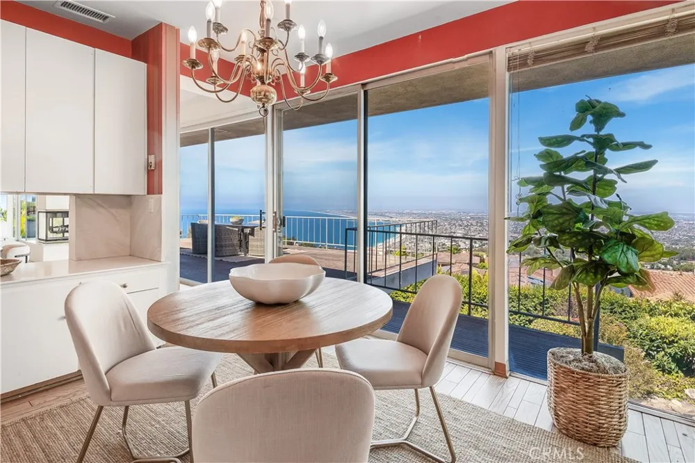 2315 Via Acalones Palos Verdes Estates, CA 90274