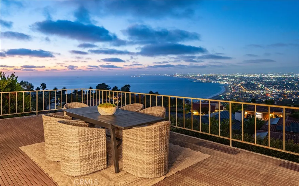 2315 Via Acalones Palos Verdes Estates, CA 90274