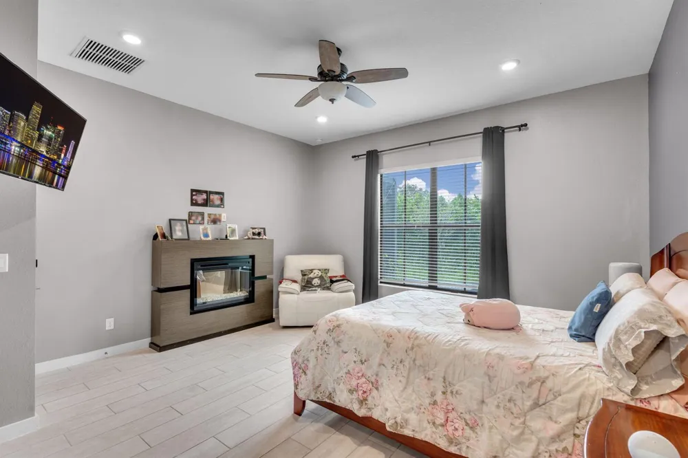 19704 Weathervane Way Loxahatchee, FL 33470