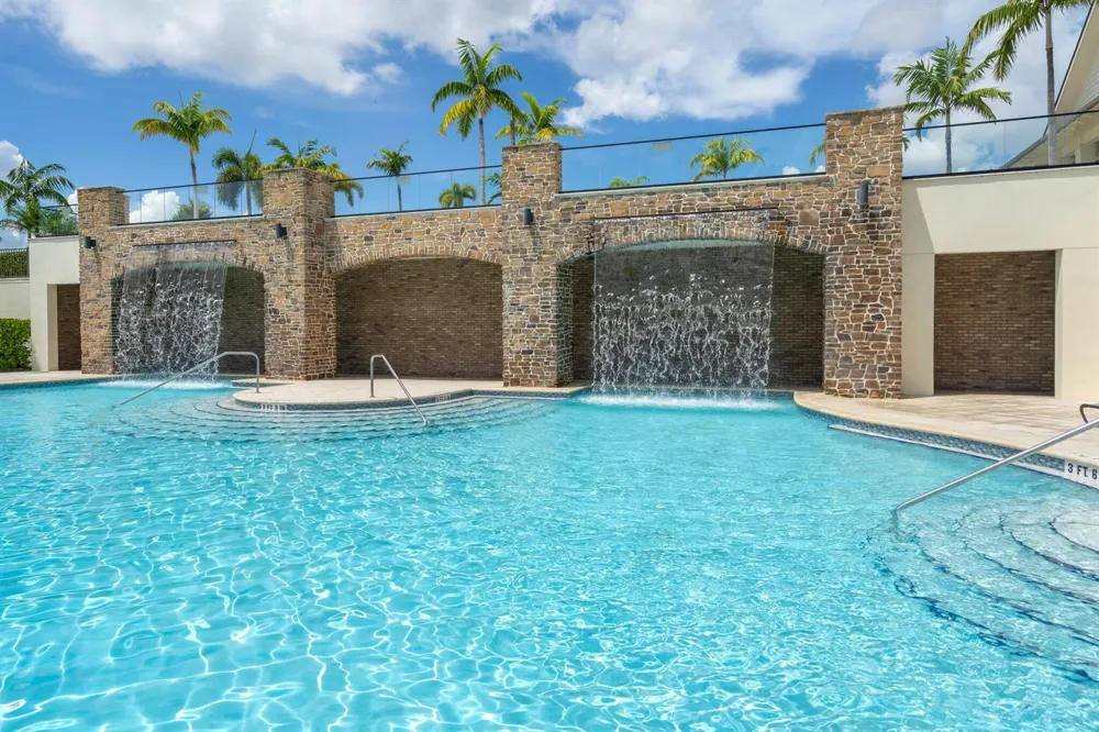 19704 Weathervane Way Loxahatchee, FL 33470