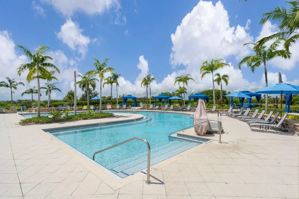 19704 Weathervane Way Loxahatchee, FL 33470