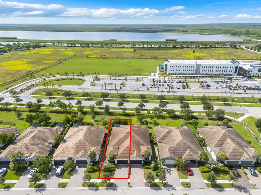 19704 Weathervane Way Loxahatchee, FL 33470