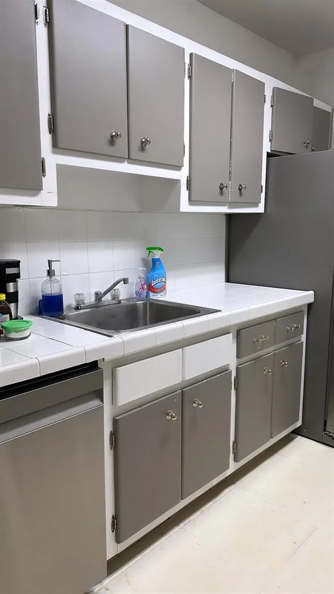 100 Lincoln Road #411B Miami Beach, FL 33139