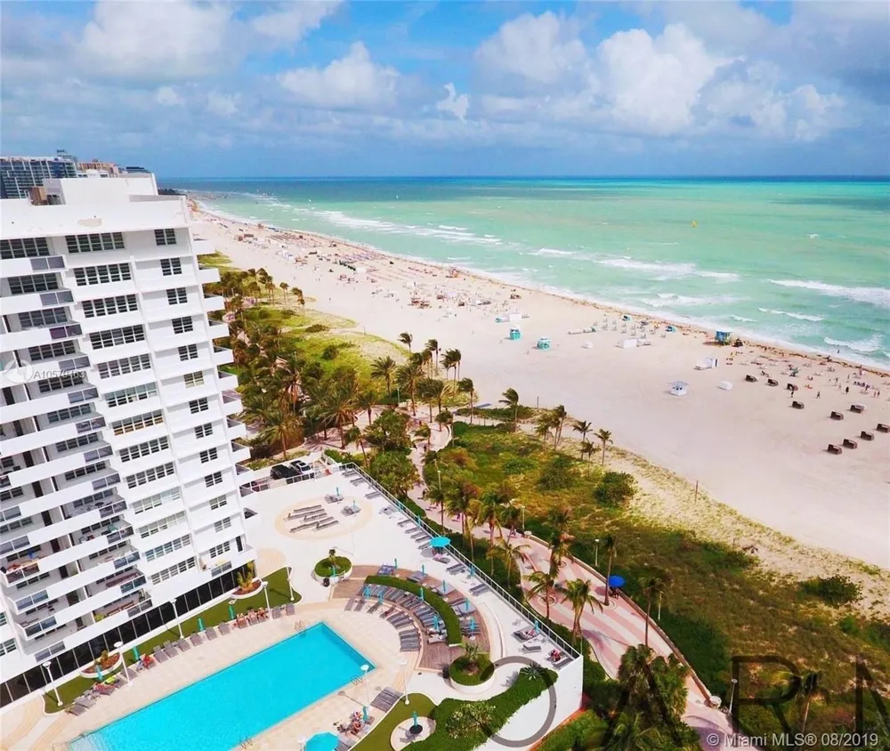 100 Lincoln Road #411B Miami Beach, FL 33139