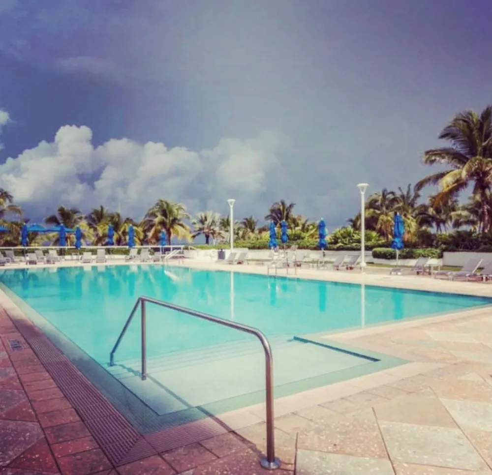 100 Lincoln Road #411B Miami Beach, FL 33139