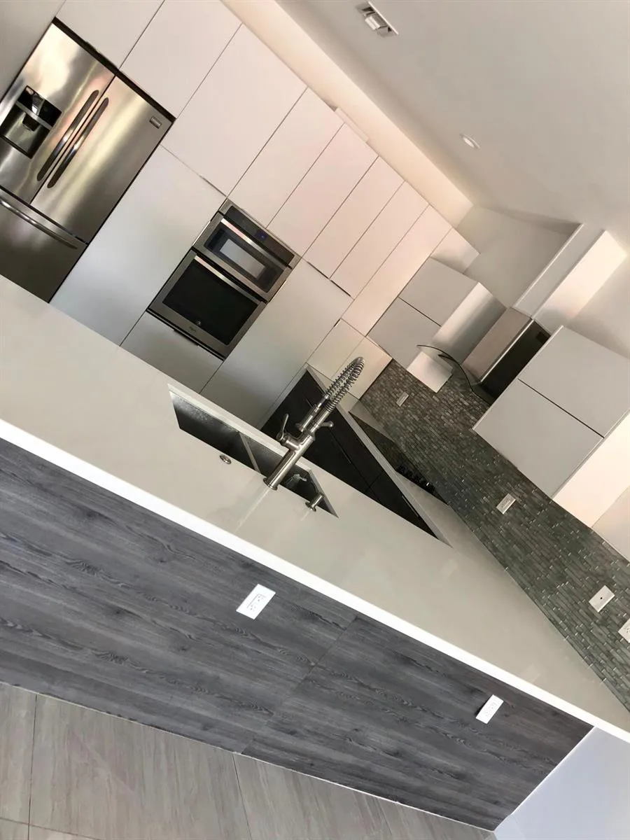 2728 TREASURE COVE CIRCLE #2728 Dania Beach, FL 33312
