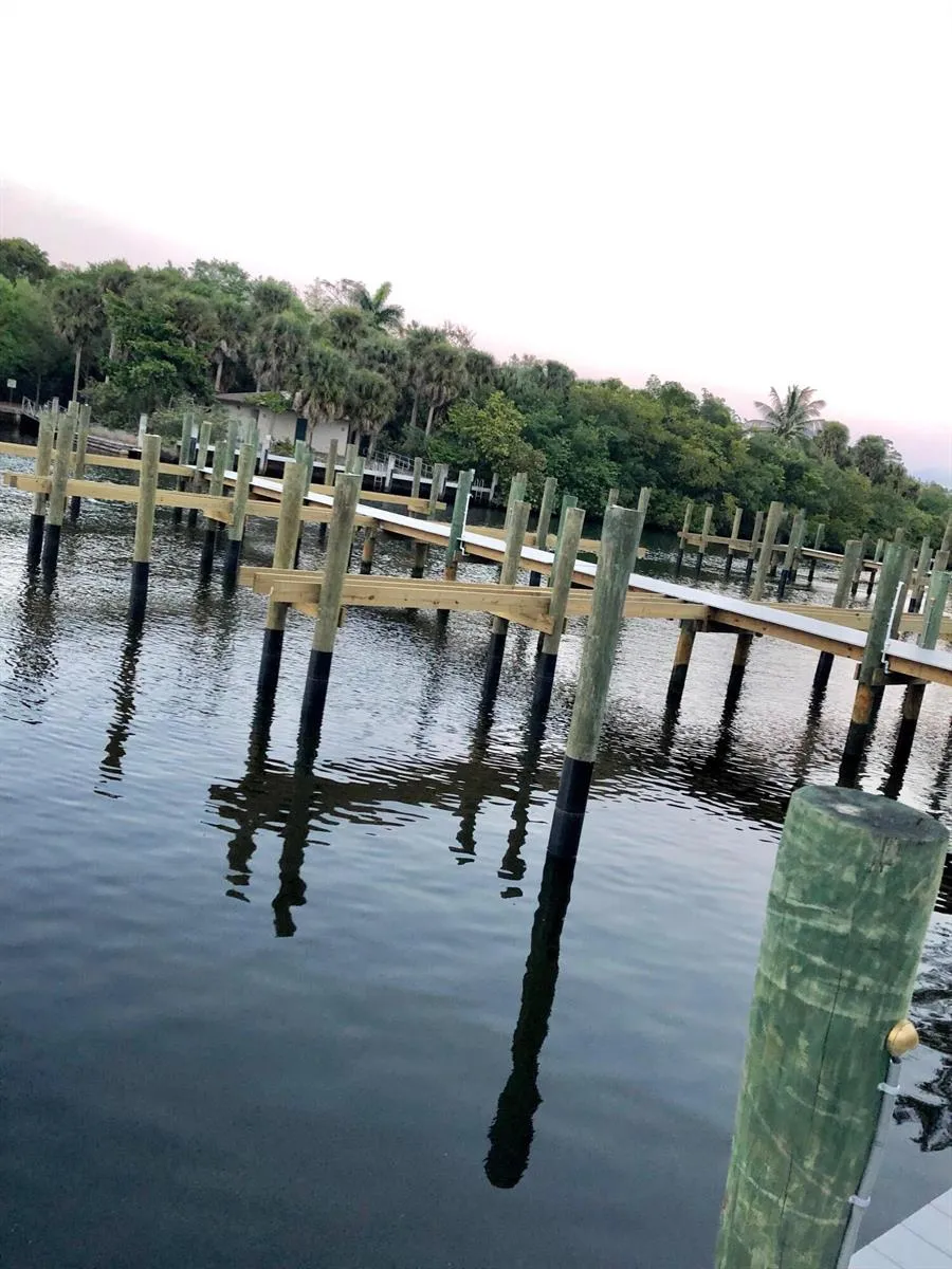 2728 TREASURE COVE CIRCLE #2728 Dania Beach, FL 33312