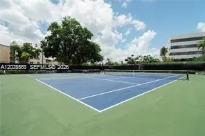 8290 Lake Dr #445 Doral, FL 33166