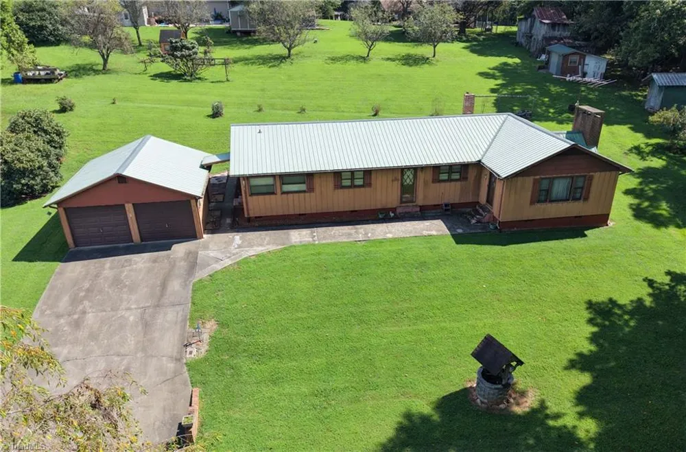 171 Shadow Lane Hays, NC 28635