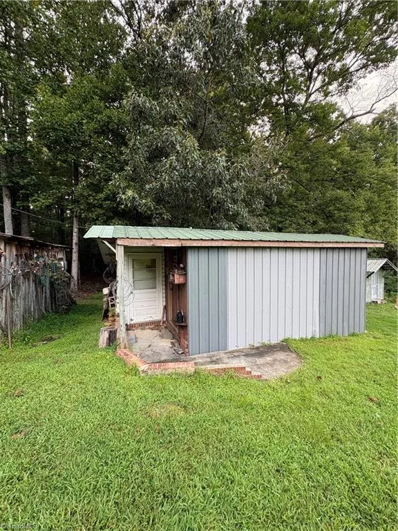 171 Shadow Lane Hays, NC 28635
