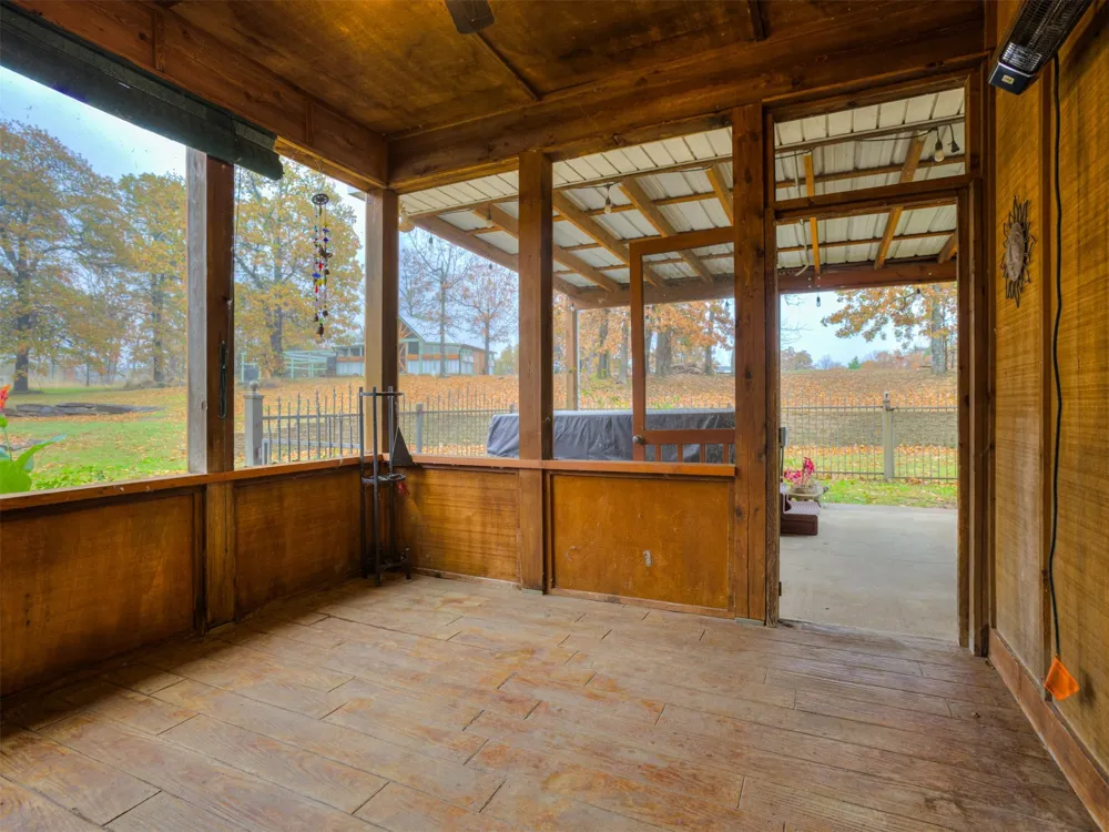 2485 Avalon Drive Eufaula, OK 74432
