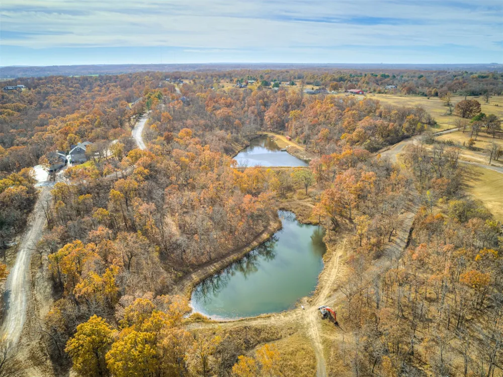 2485 Avalon Drive Eufaula, OK 74432