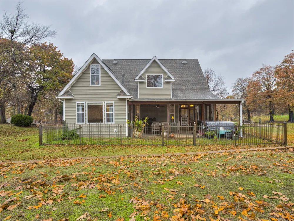 2485 Avalon Drive Eufaula, OK 74432