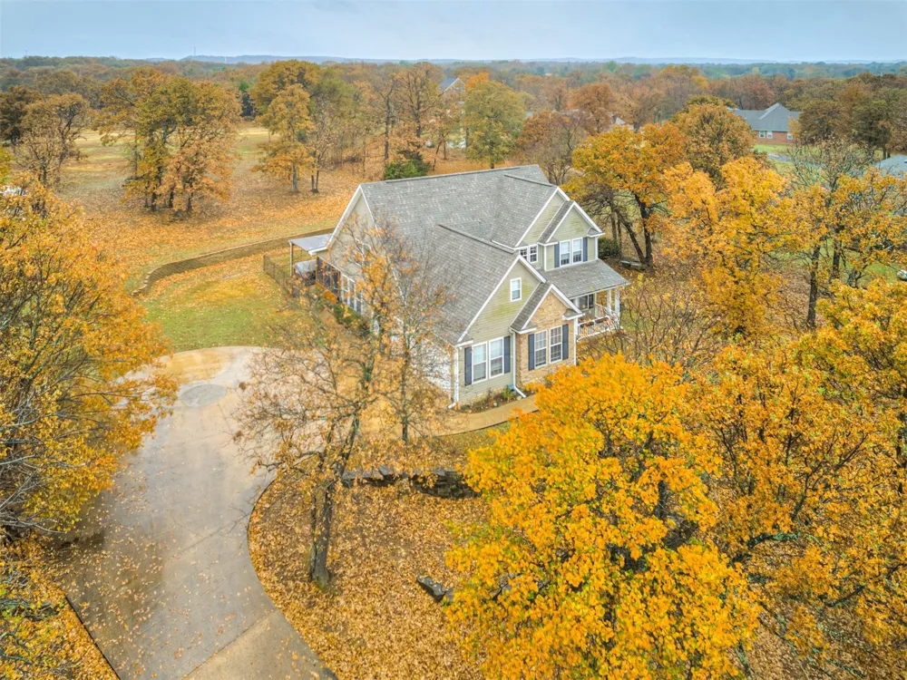 2485 Avalon Drive Eufaula, OK 74432