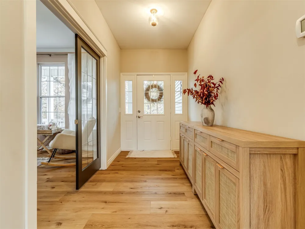 2485 Avalon Drive Eufaula, OK 74432