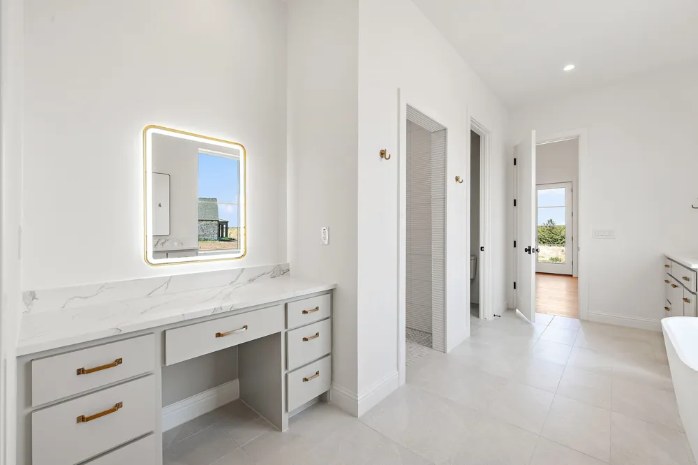 1071 Lakeway Drive Sanger, TX 76266