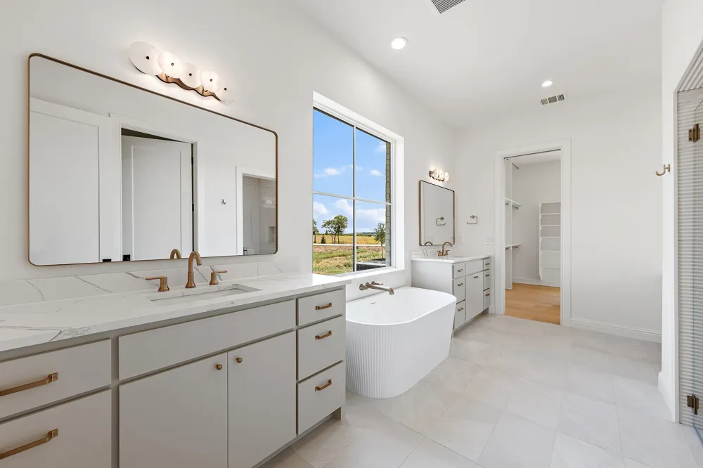 1071 Lakeway Drive Sanger, TX 76266