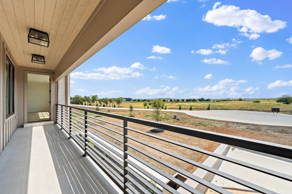 1071 Lakeway Drive Sanger, TX 76266