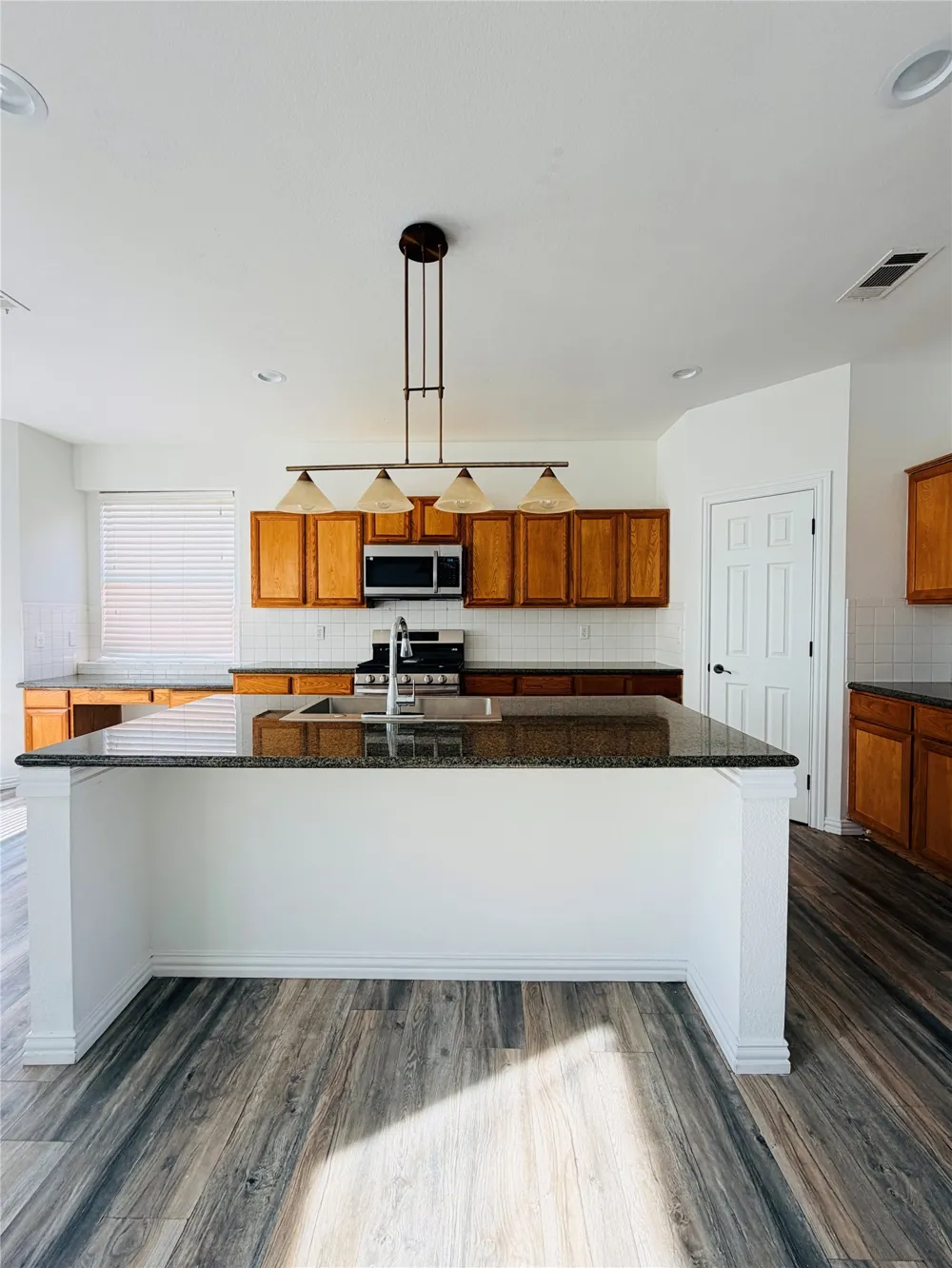 7416 Quail Point Lane Arlington, TX 76002