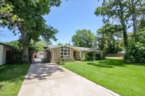 9906 Cedardale Drive