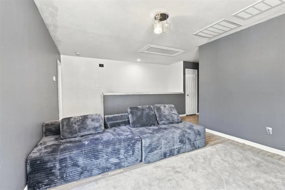 2906 Latch Lane Houston, TX 77038