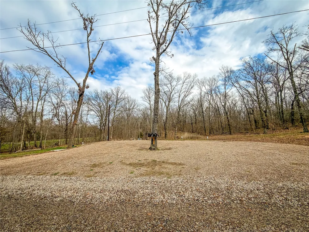 28266 S 573 ROAD Welling, OK 74471