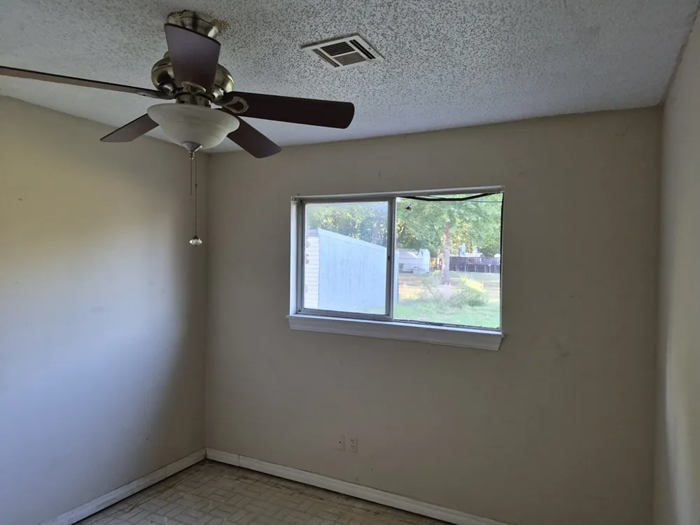 300 7th Avenue Warner, OK 74469
