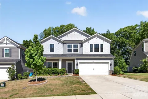 1220 Gossamer Hill Drive