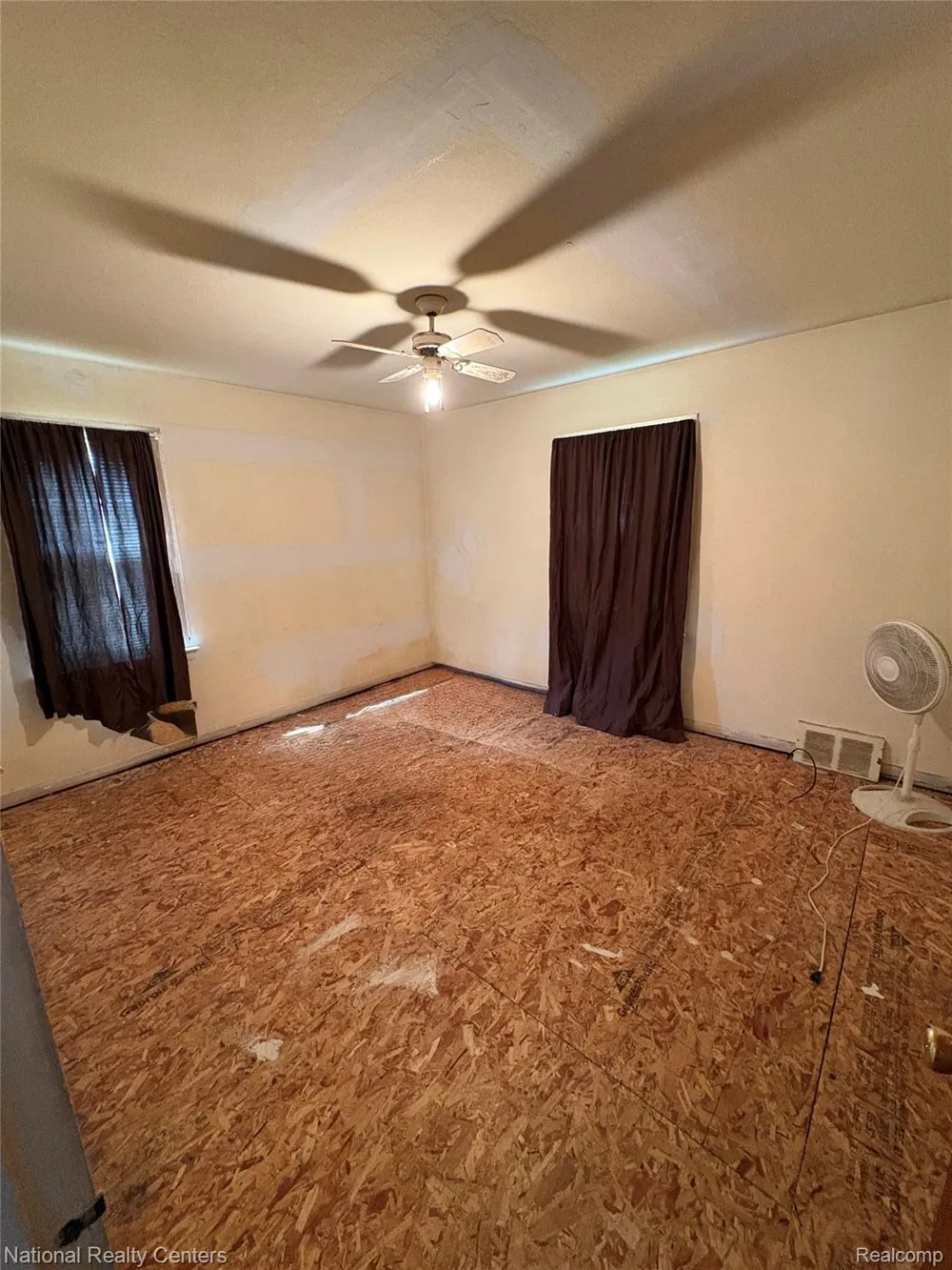 17545 Louise Street Southfield City, MI 48075