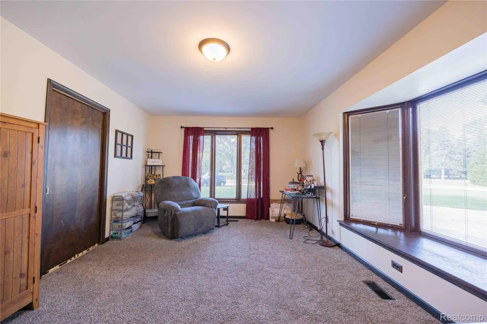 16300 Hannan Road Romulus City, MI 48174