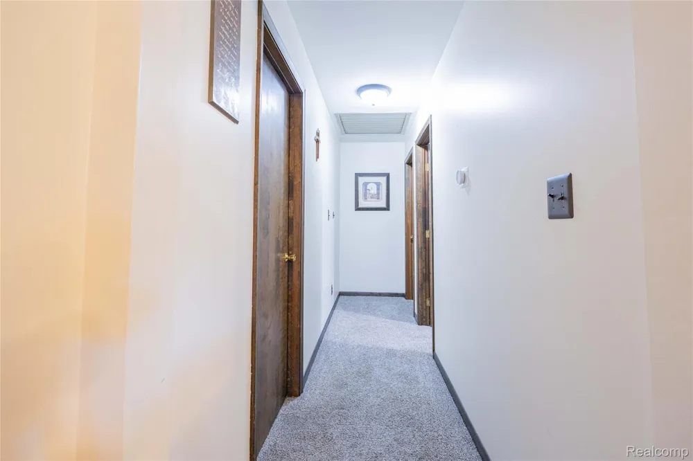 16300 Hannan Road Romulus City, MI 48174