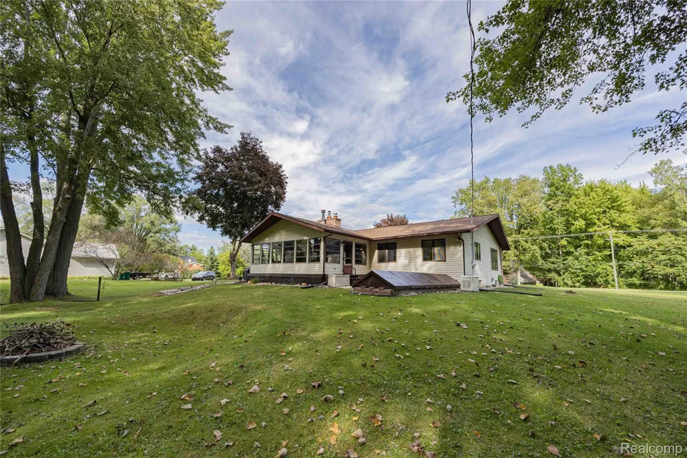 16300 Hannan Road Romulus City, MI 48174
