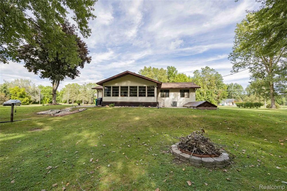 16300 Hannan Road Romulus City, MI 48174