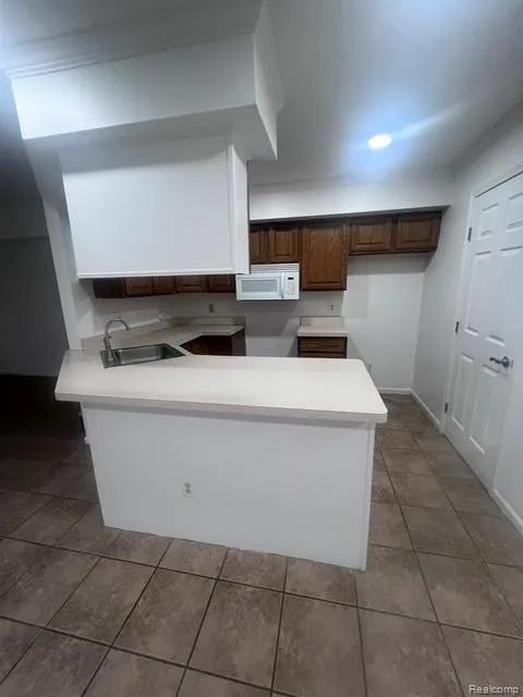 21936 Morley Avenue Dearborn City, MI 48124