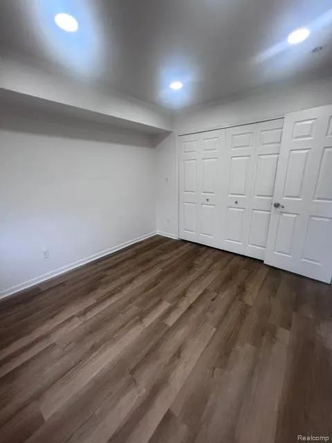 21936 Morley Avenue Dearborn City, MI 48124