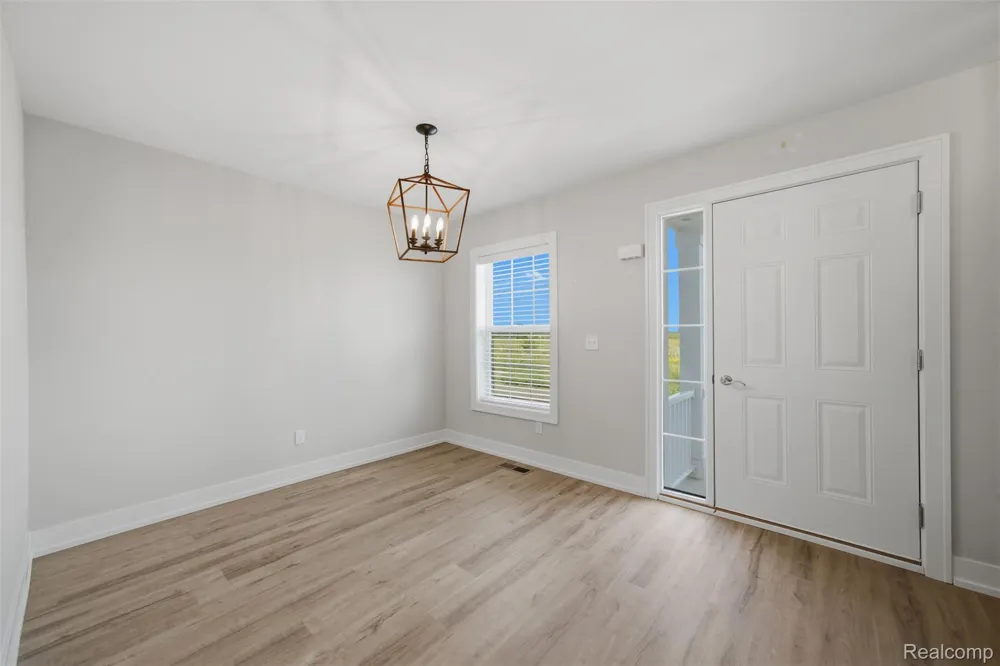 53773 Champlain Macomb Township, MI 48042