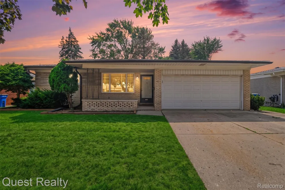 3450 Shampo Drive Warren City, MI 48092