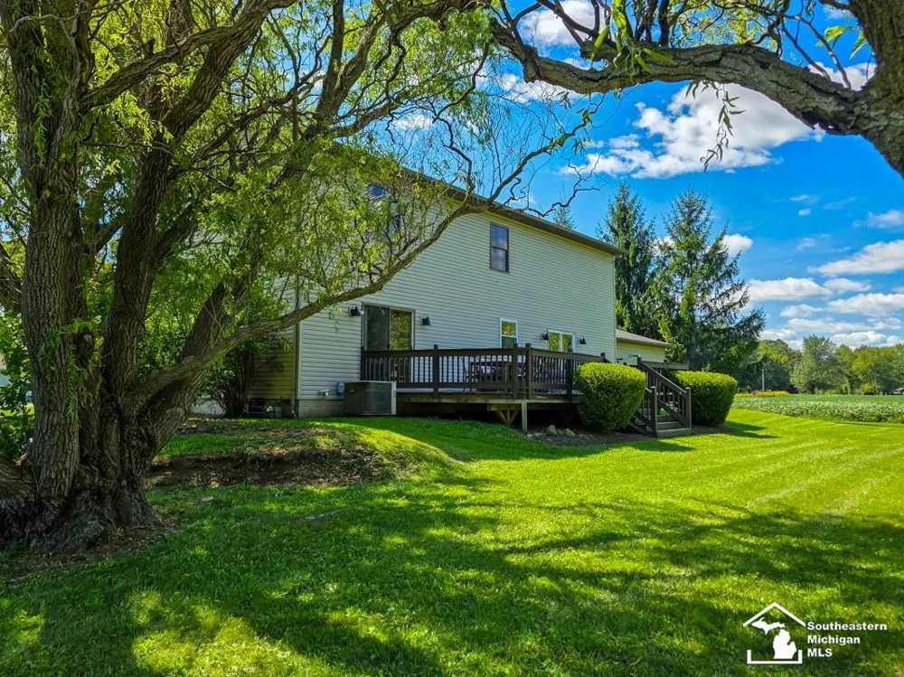 605 Nadeau Road Frenchtown Township, MI 48162
