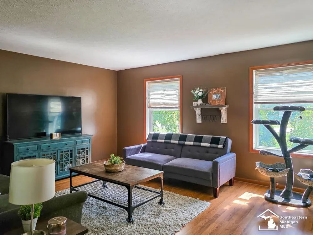 605 Nadeau Road Frenchtown Township, MI 48162