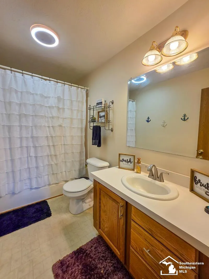 605 Nadeau Road Frenchtown Township, MI 48162