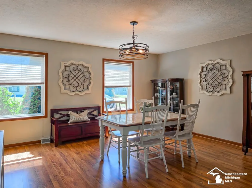605 Nadeau Road Frenchtown Township, MI 48162