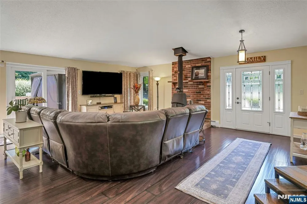 1034 Green Pond Road Rockaway Township, NJ 07435
