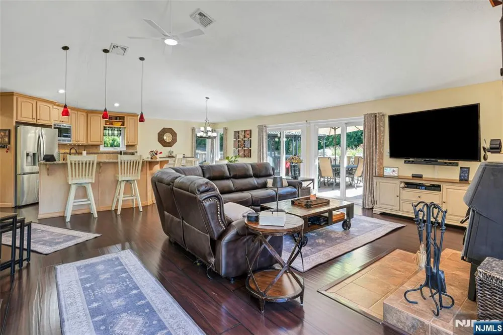 1034 Green Pond Road Rockaway Township, NJ 07435