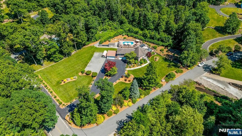 1034 Green Pond Road Rockaway Township, NJ 07435