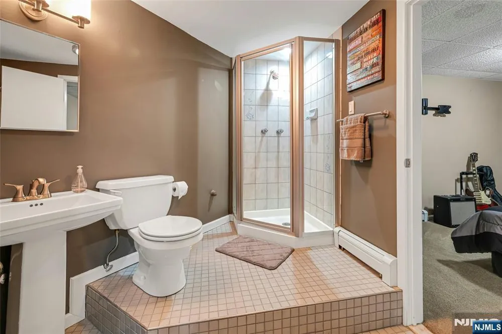 1034 Green Pond Road Rockaway Township, NJ 07435