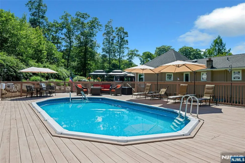 1034 Green Pond Road Rockaway Township, NJ 07435