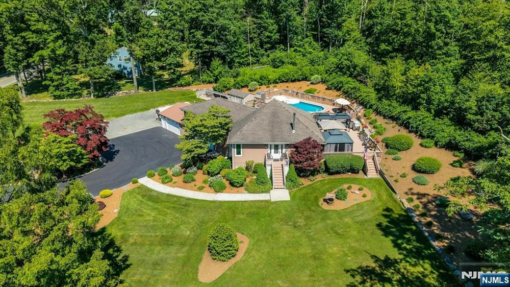 1034 Green Pond Road Rockaway Township, NJ 07435
