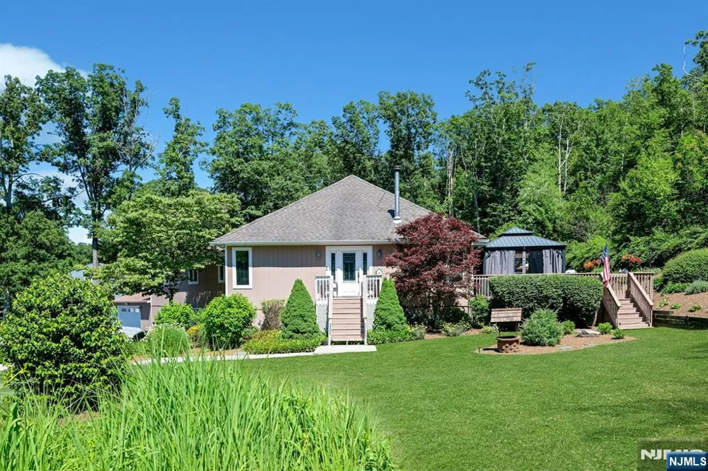 1034 Green Pond Road Rockaway Township, NJ 07435
